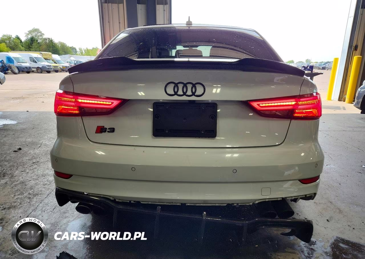 2018 Audi S3 Premium Plus VIN:WAUB1GFF3J1007737 - 6