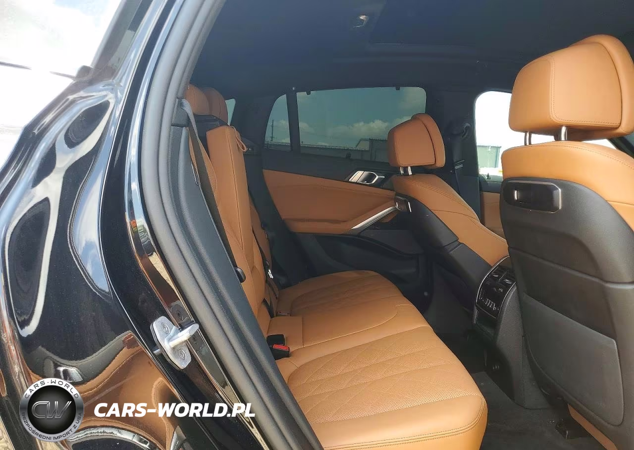 2025 BMW X6 M60I VIN:5UX43EX00S9Y35721 - 11