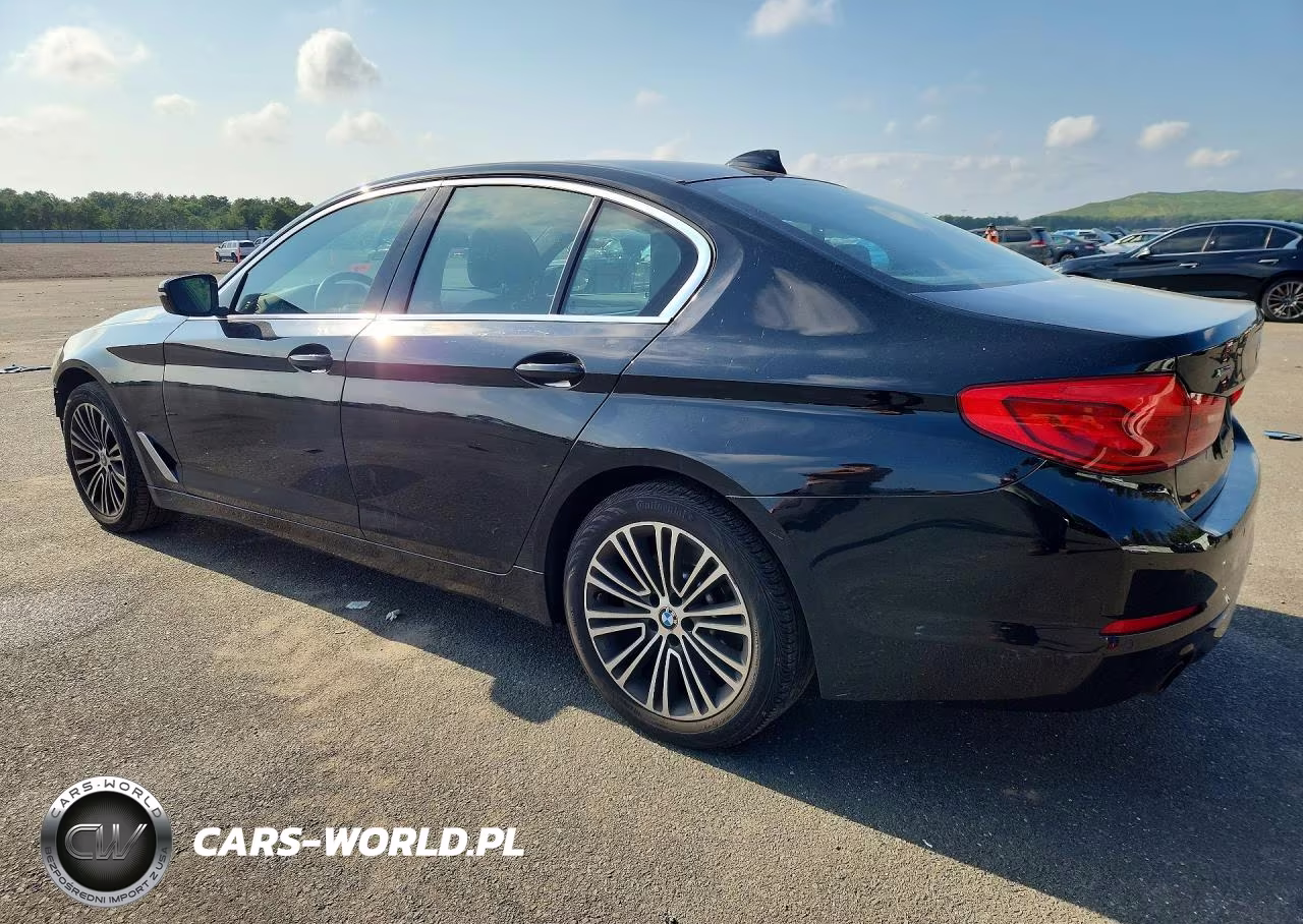 2019 BMW 530 Xi VIN:WBAJA7C52KG910158 - 2