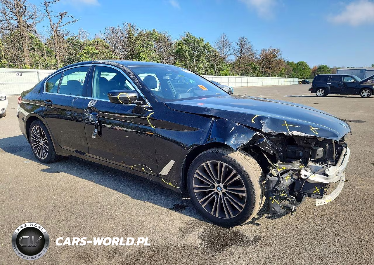 2019 BMW 530 Xi VIN:WBAJA7C52KG910158 - 4