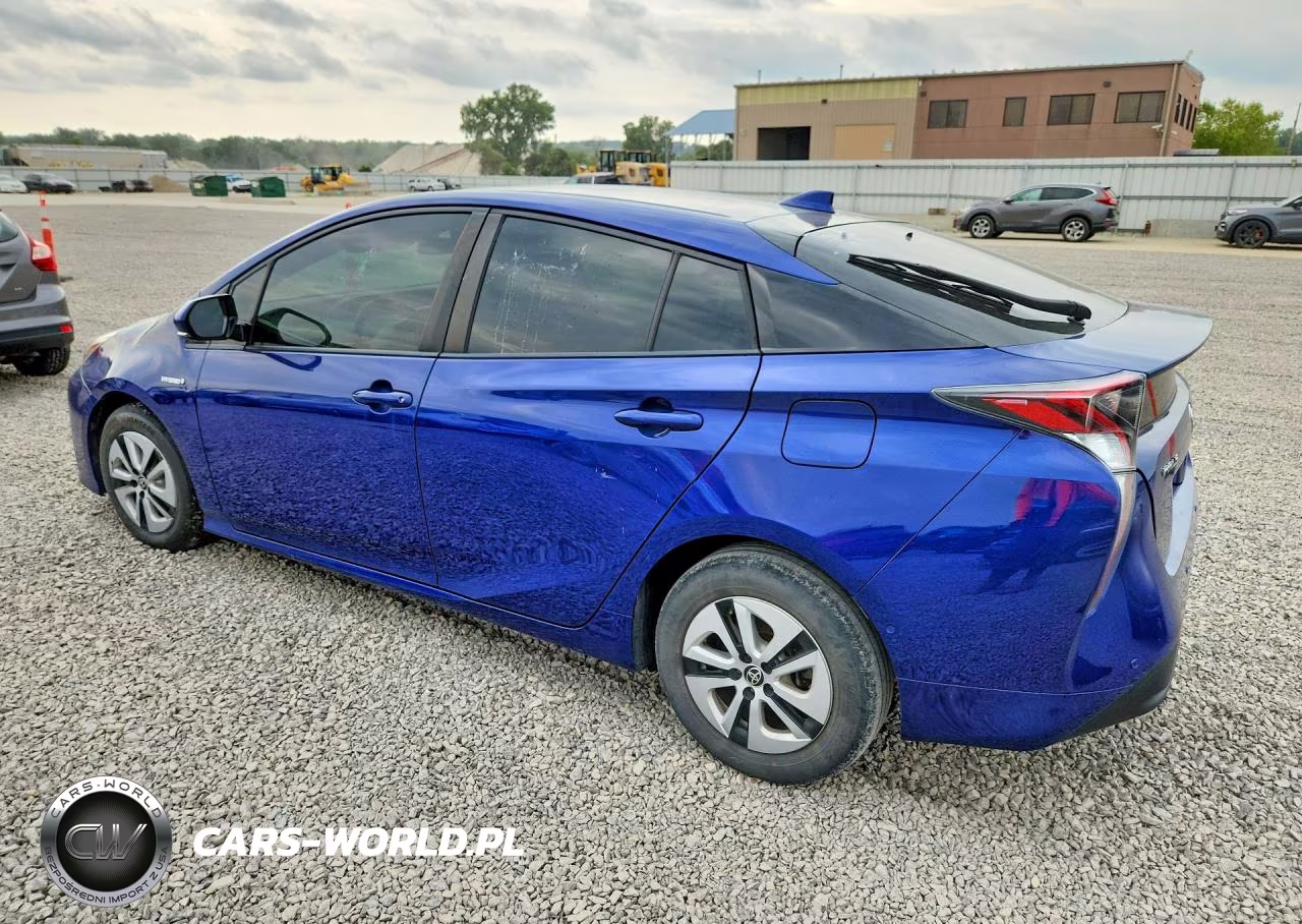 2018 Toyota Prius Two VIN:JTDKBRFUXJ3596428 - 2