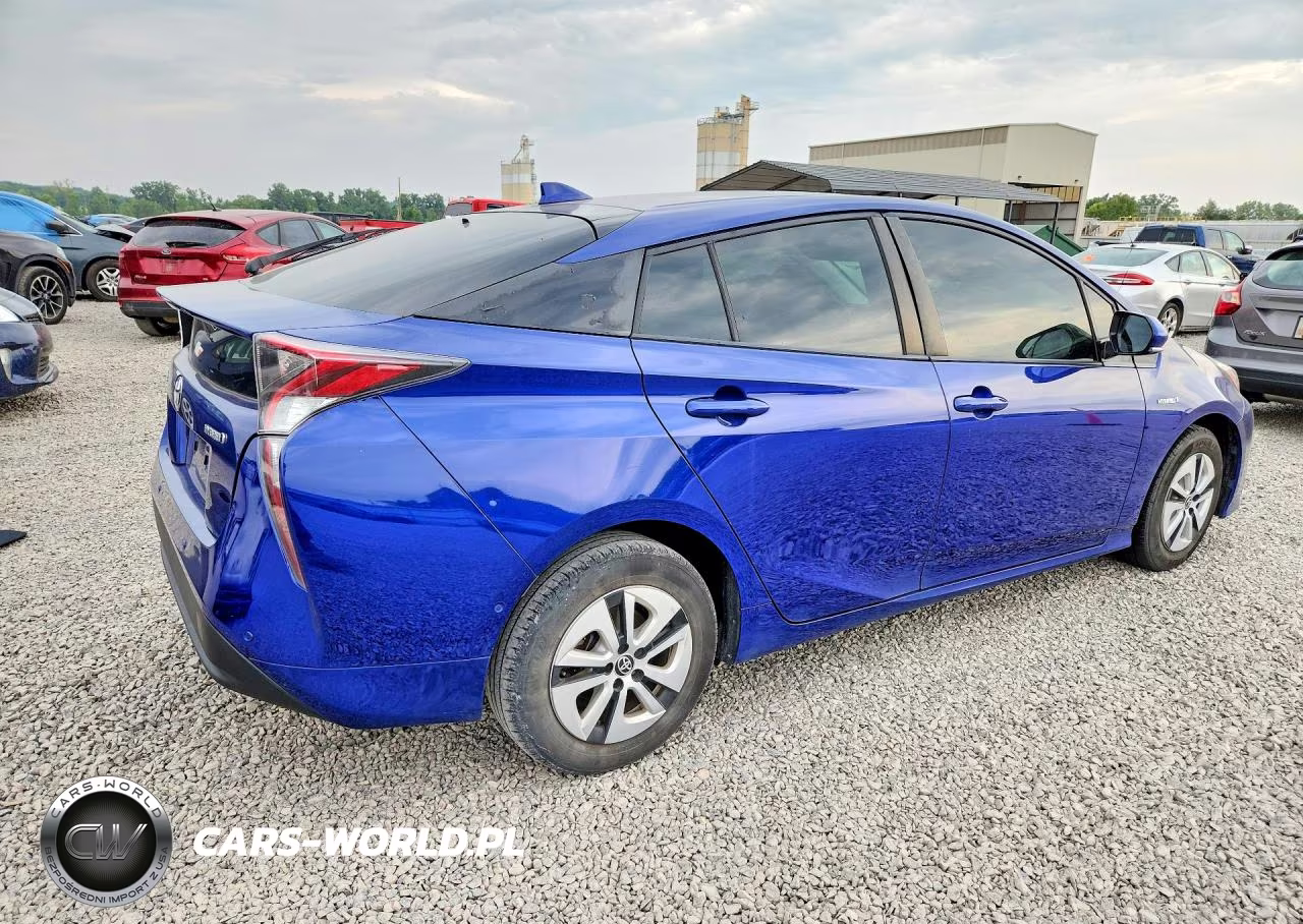 2018 Toyota Prius Two VIN:JTDKBRFUXJ3596428 - 3