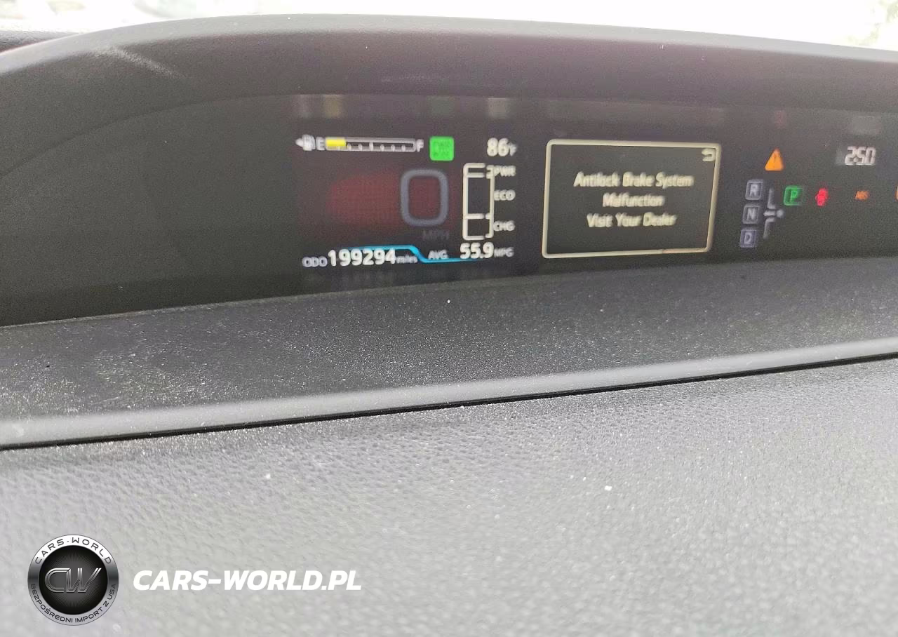 2018 Toyota Prius Two VIN:JTDKBRFUXJ3596428 - 9