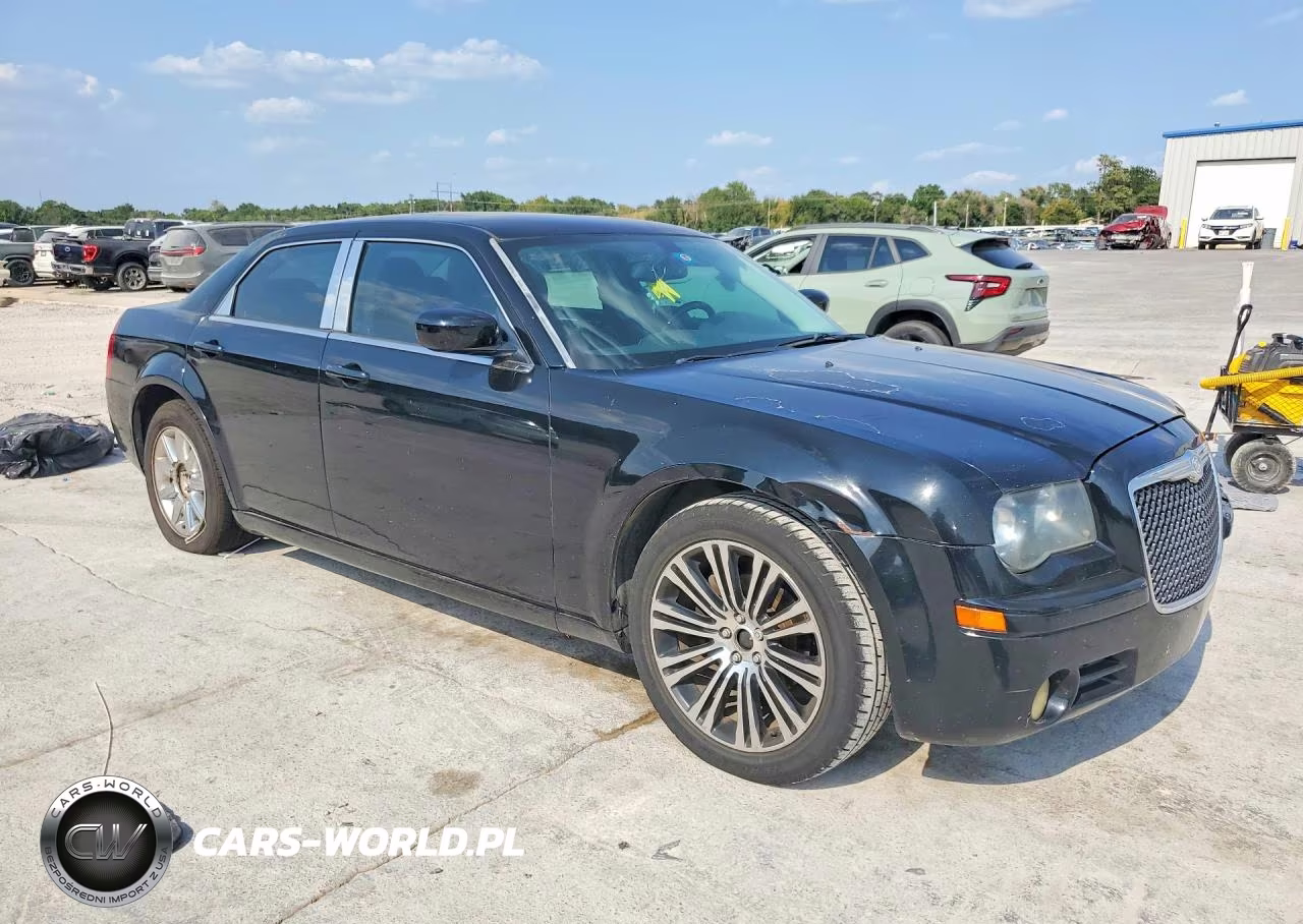 2010 Chrysler 300 S VIN:2C3CA2CV5AH329646 - 4