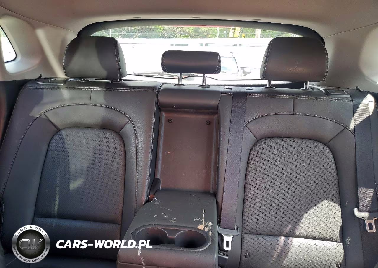2019 Hyundai Kona Limited VIN:KM8K3CA5XKU364042 - 10