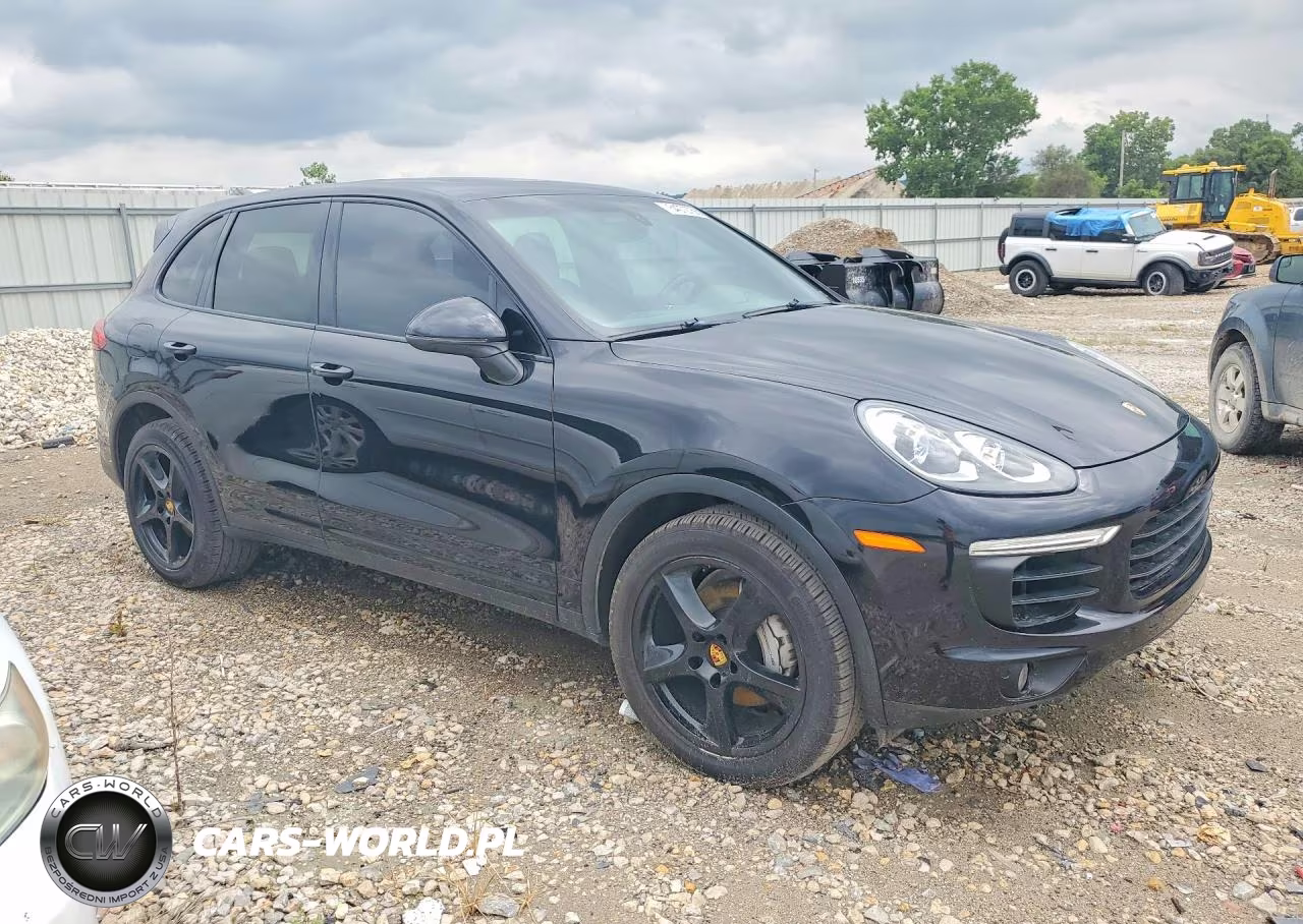 2015 Porsche Cayenne S VIN:WP1AB2A24FLA56510 - 4