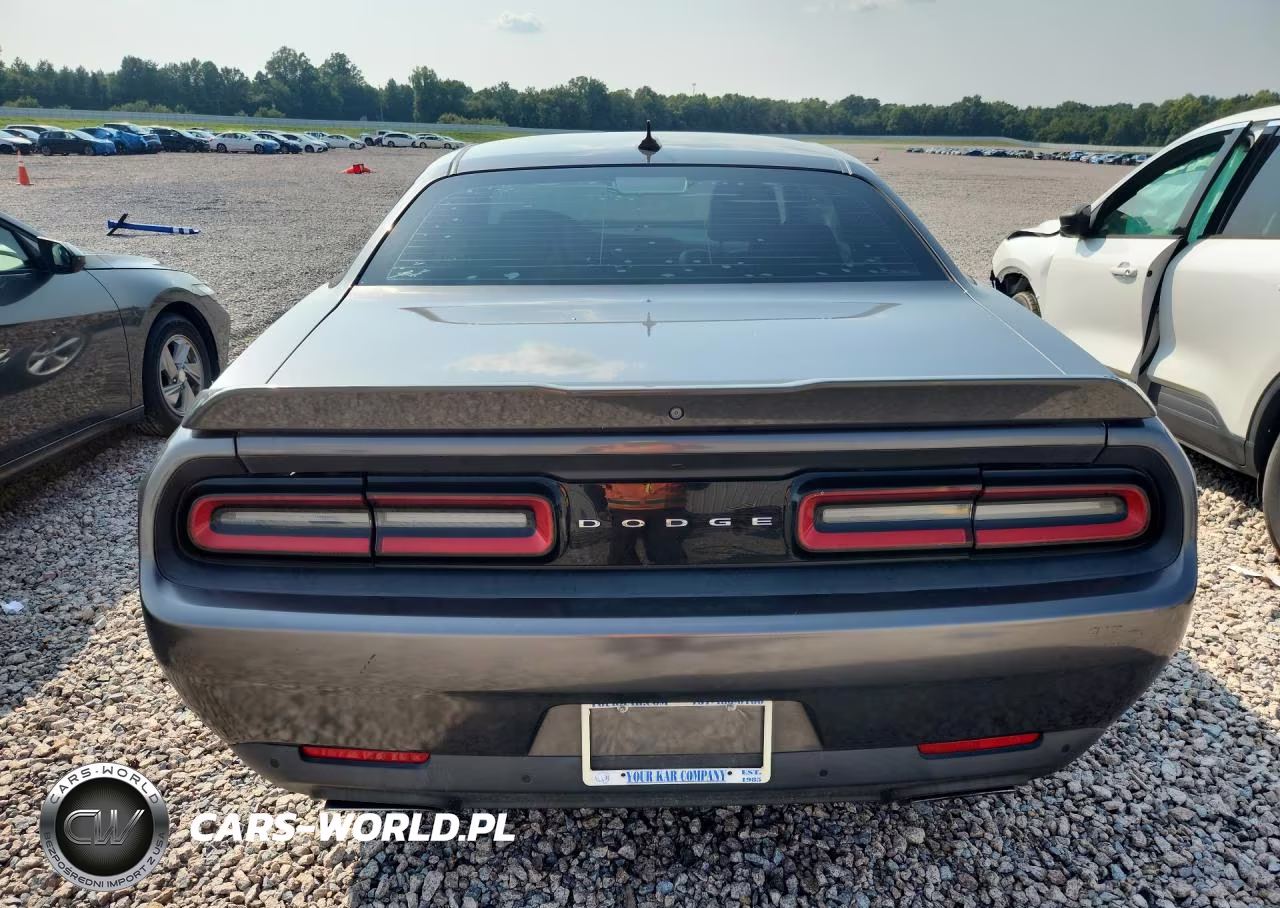2016 Dodge Challenger R-T VIN:2C3CDZBT7GH101124 - 6
