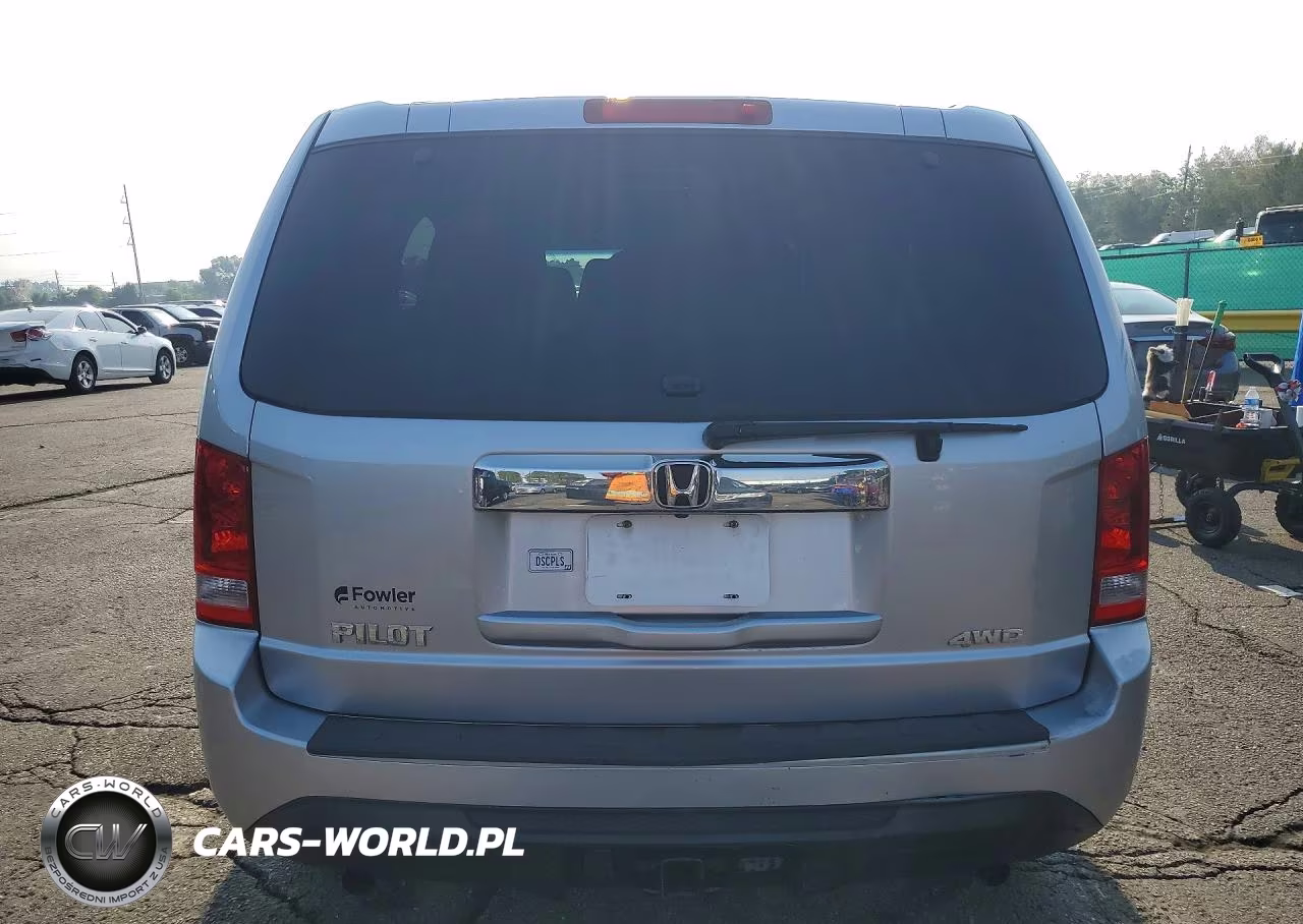 2015 Honda Pilot Lx VIN:5FNYF4H23FB034829 - 6