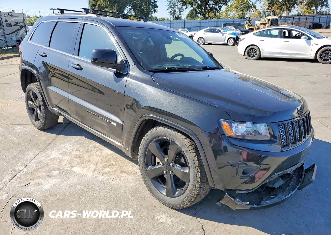 2015 Jeep Grand Cherokee Laredo VIN:1C4RJFAG6FC665849 - 4