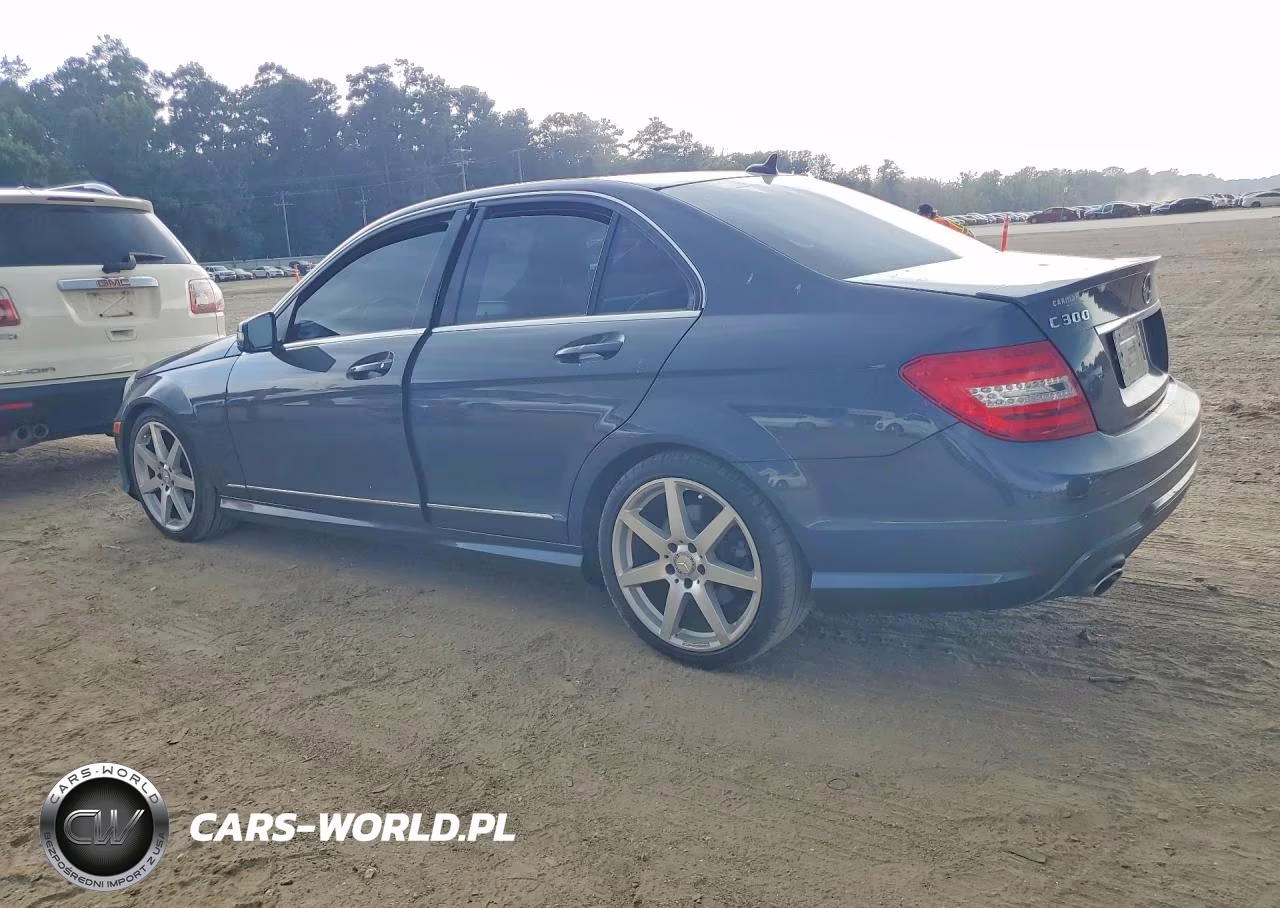 2013 Mercedes-Benz C 300 4Matic VIN:WDDGF8AB0DR243293 - 2