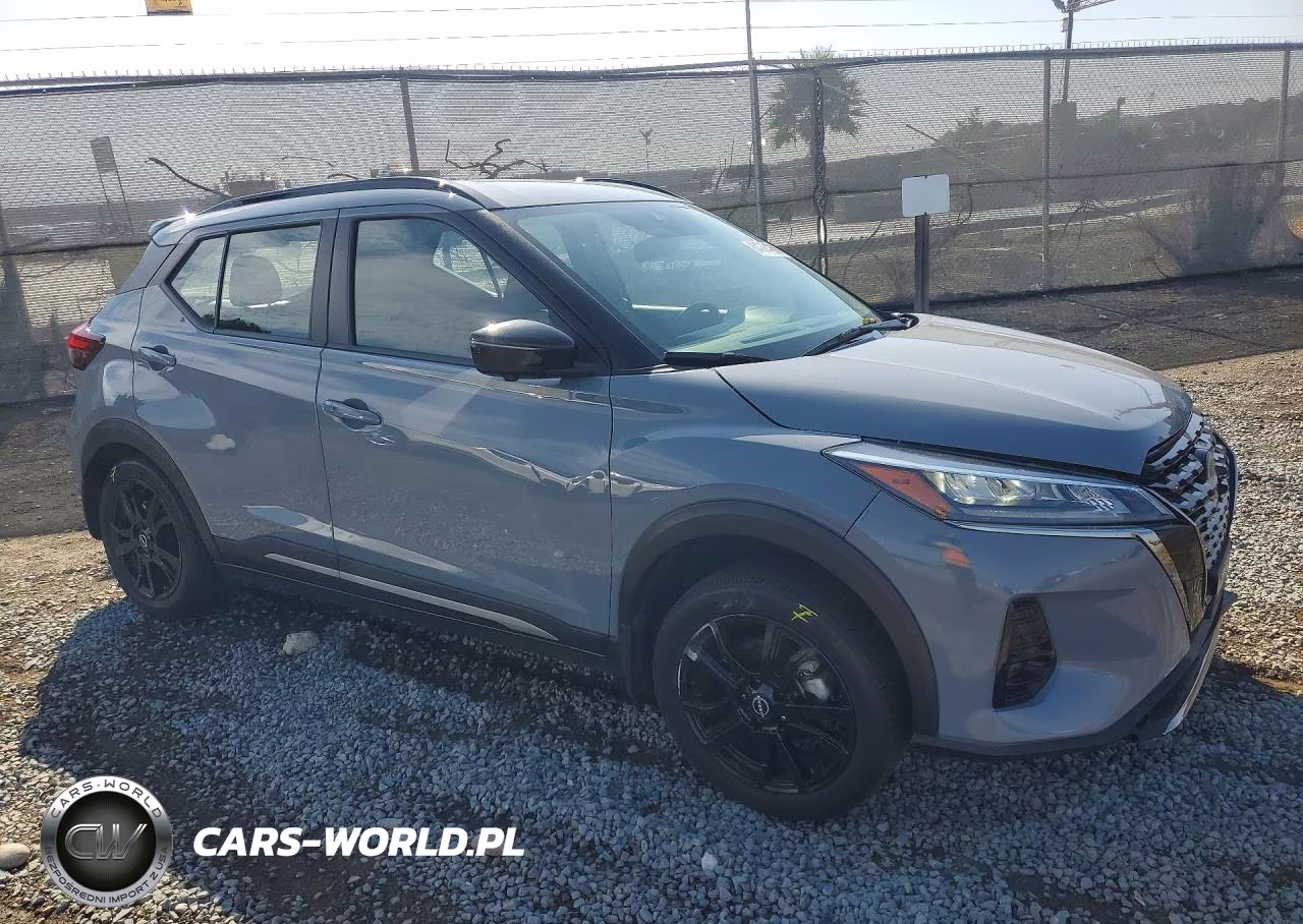 2024 Nissan Kicks Sr VIN:3N1CP5DV0RL558722 - 4