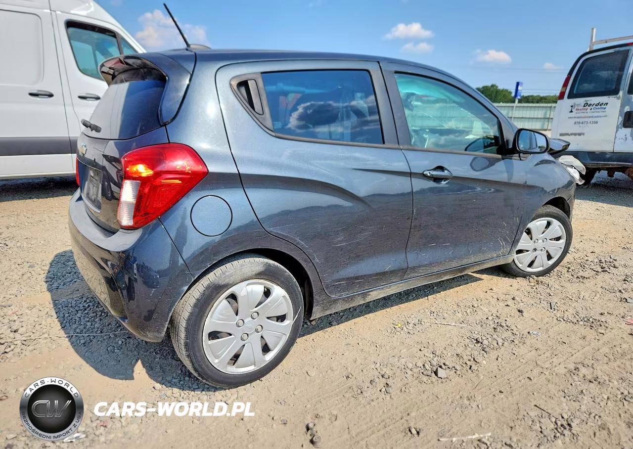 2018 Chevrolet Spark Ls VIN:KL8CB6SA0JC423301 - 3