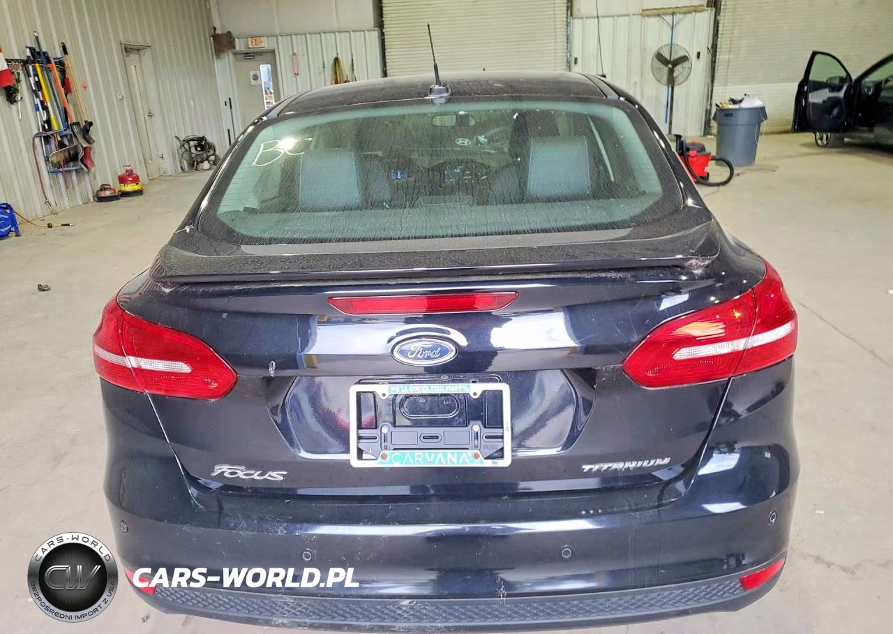 2018 Ford Focus Titanium VIN:1FADP3J20JL273394 - 6