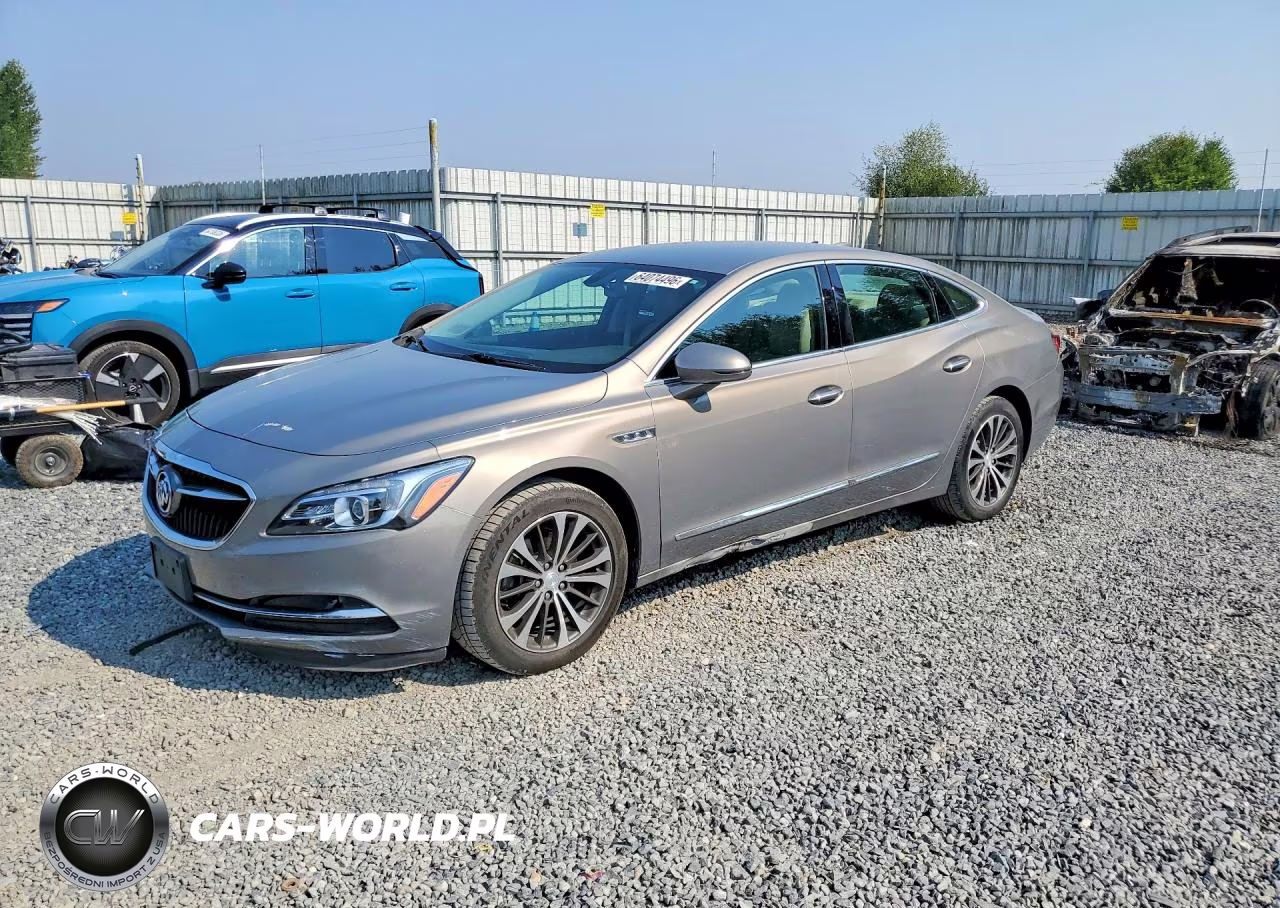 2017 Buick Lacrosse Essence – zdjęcie 1 z 12