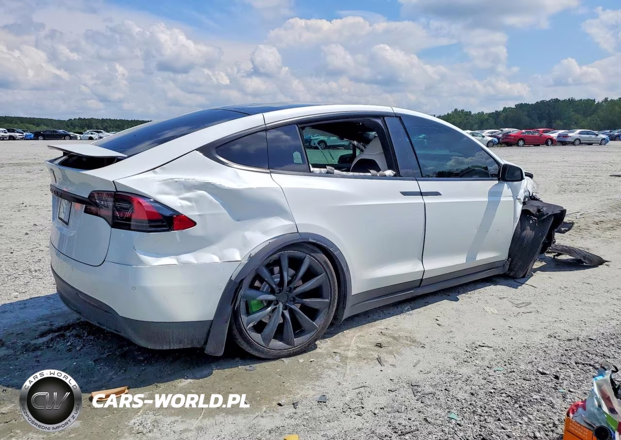 2021 Tesla Model X VIN:5YJXCAE22MF325259 - 3