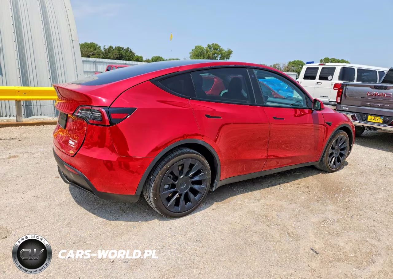2021 Tesla Model Y VIN:5YJYGDEE4MF232649 - 3