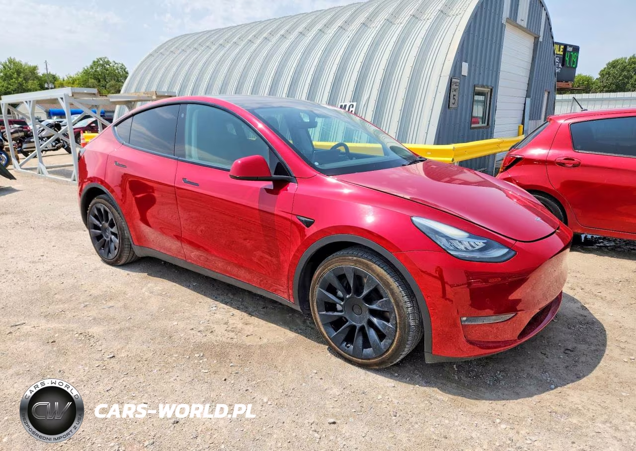 2021 Tesla Model Y VIN:5YJYGDEE4MF232649 - 4
