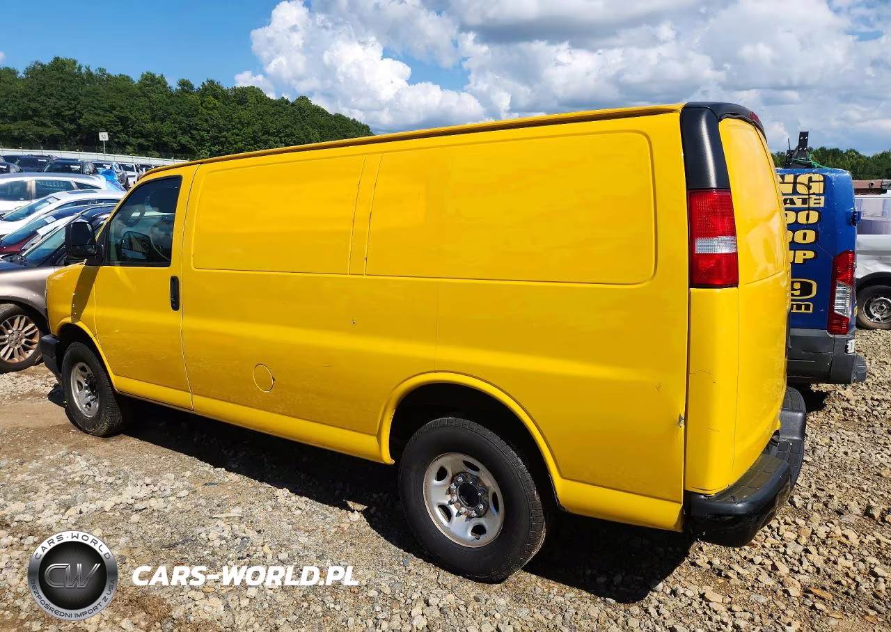 2020 Chevrolet Express G2500 VIN:1GCWGAFP3L1226869 - 2