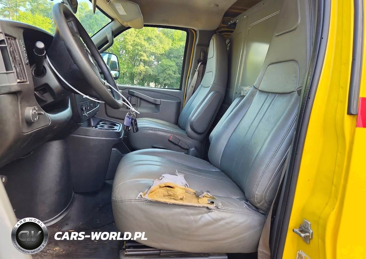 2020 Chevrolet Express G2500 VIN:1GCWGAFP3L1226869 - 7