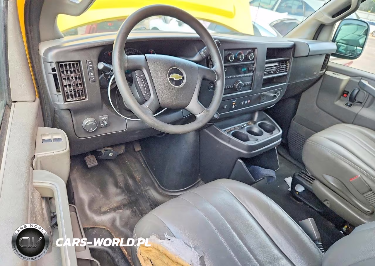 2020 Chevrolet Express G2500 VIN:1GCWGAFP3L1226869 - 8