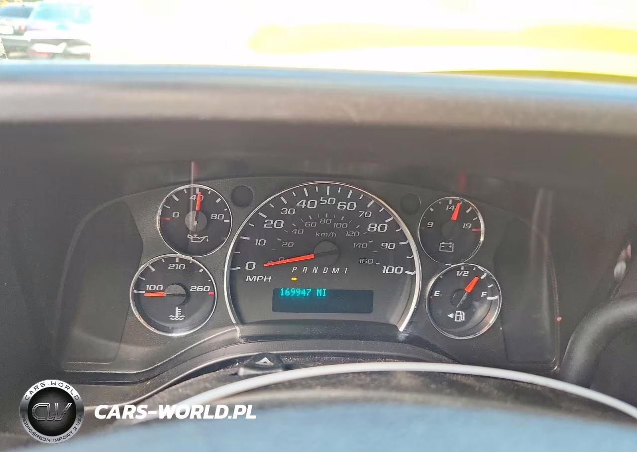 2020 Chevrolet Express G2500 VIN:1GCWGAFP3L1226869 - 9