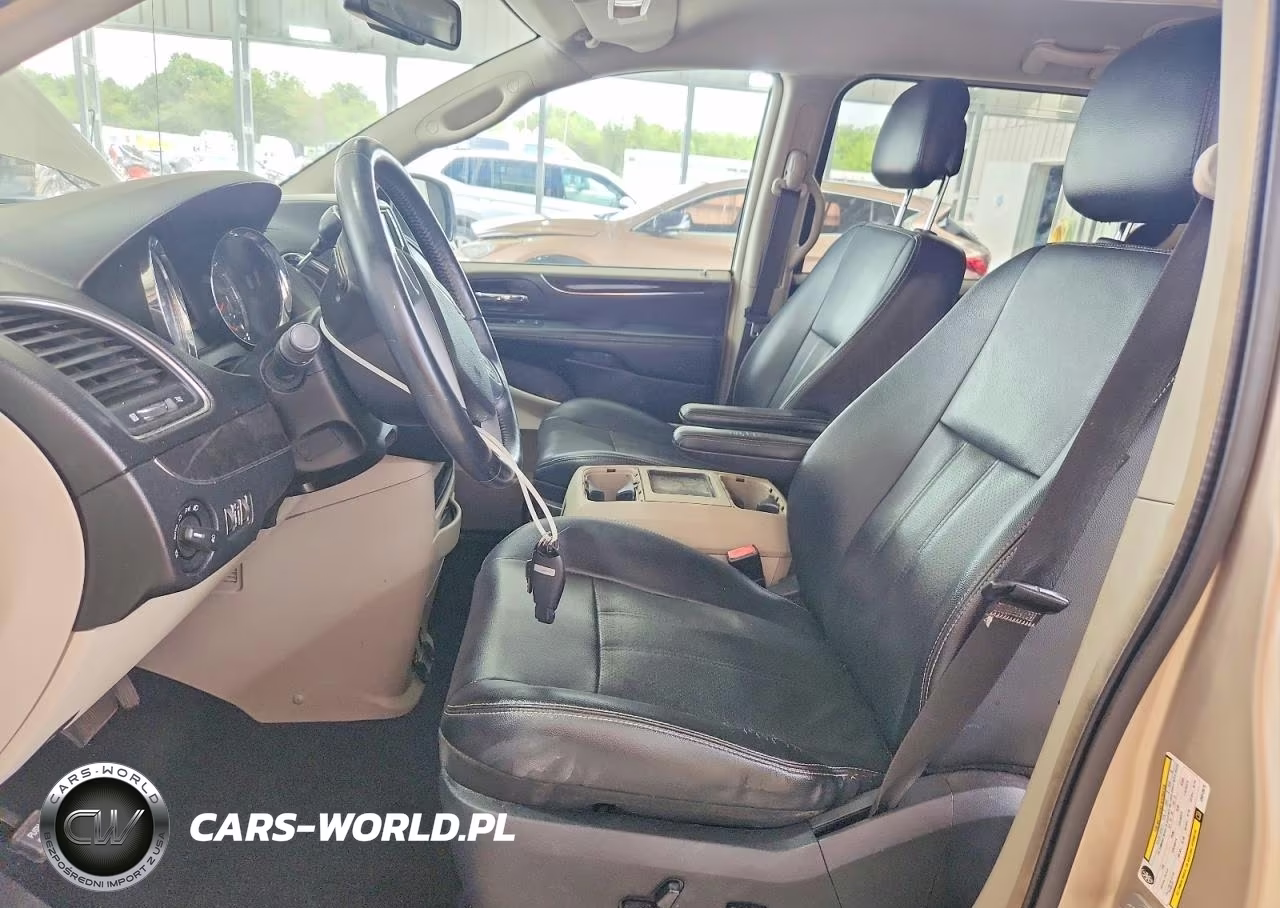 2012 Chrysler Town & Country Touring VIN:2C4RC1BG2CR313575 - 7