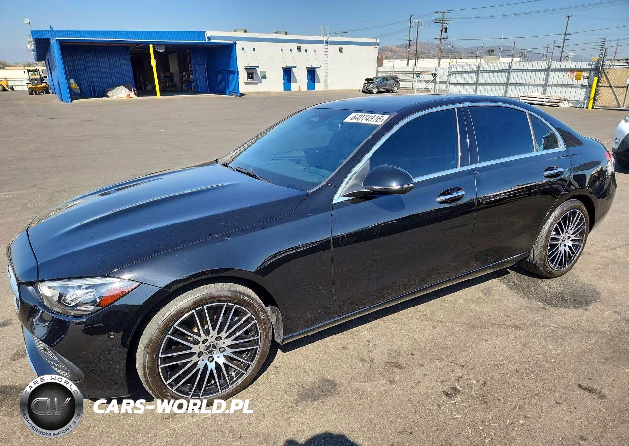 2024 Mercedes-Benz C 300 – zdjęcie 1 z 12