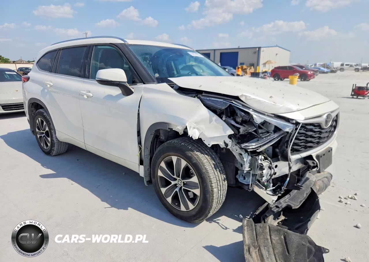 2021 Toyota Highlander Xle VIN:5TDGZRBH3MS102035 - 4