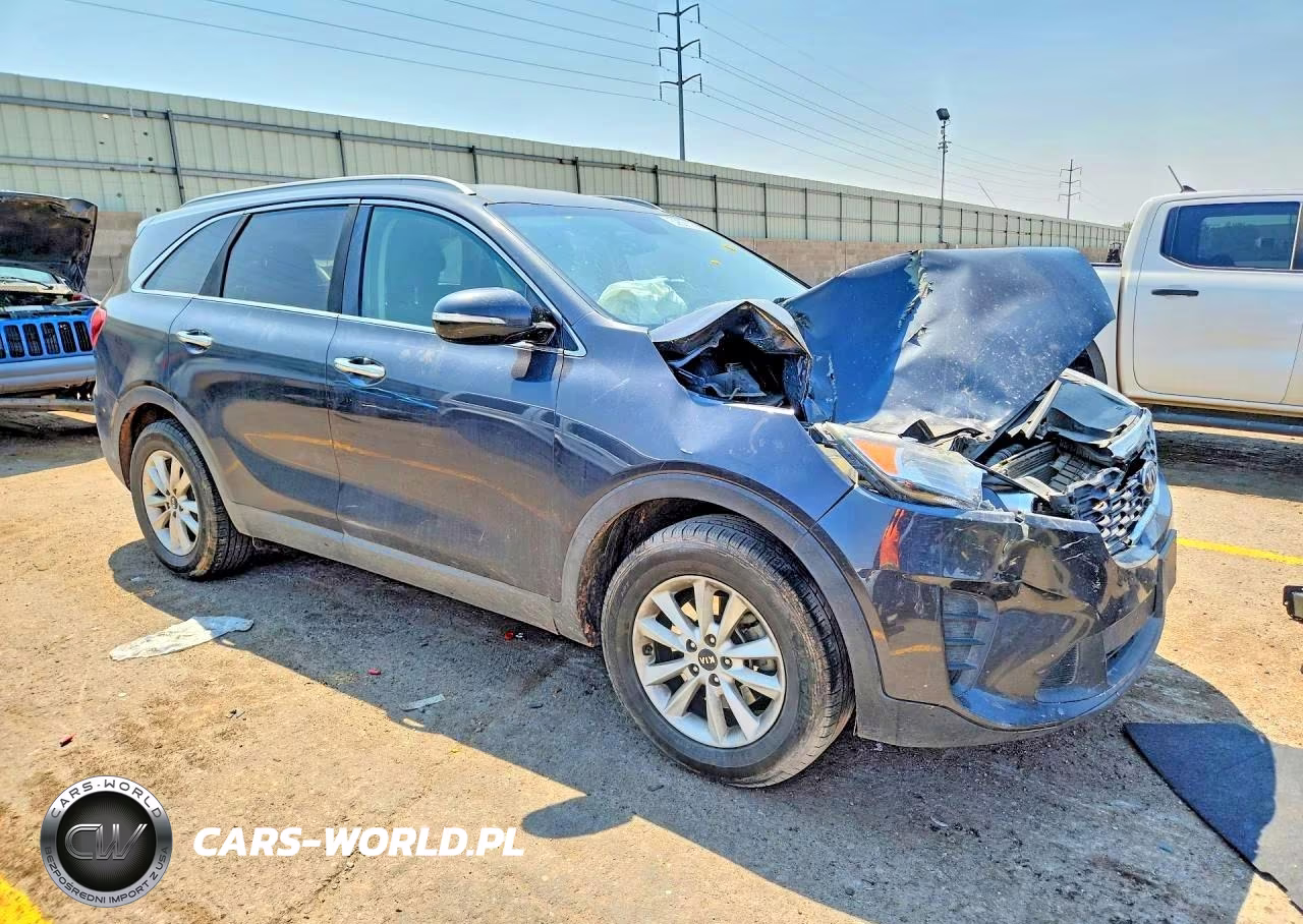 2019 Kia Sorento Lx VIN:5XYPG4A35KG452341 - 4