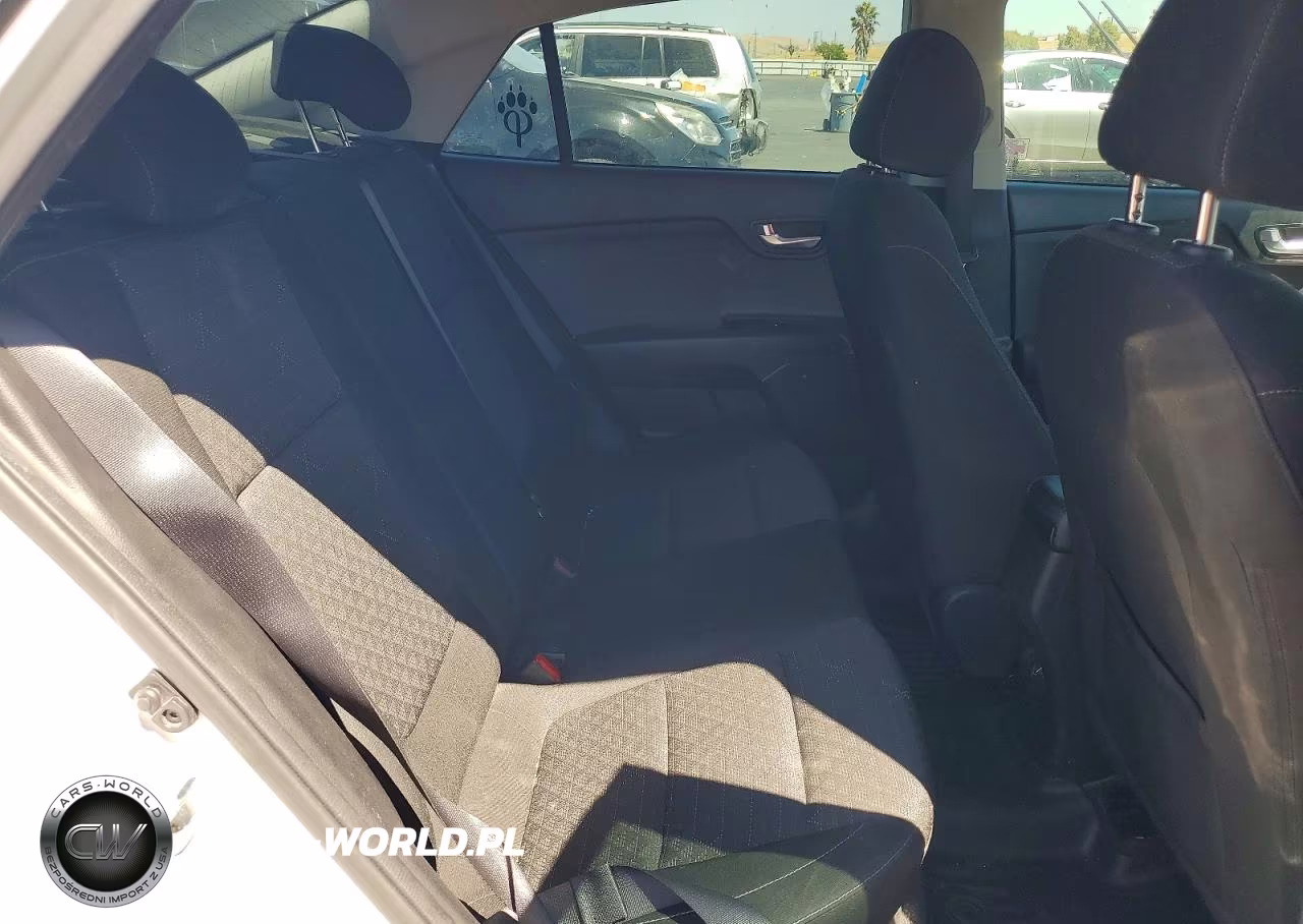 2021 Kia Rio S VIN:3KPA24AD1ME364688 - 10