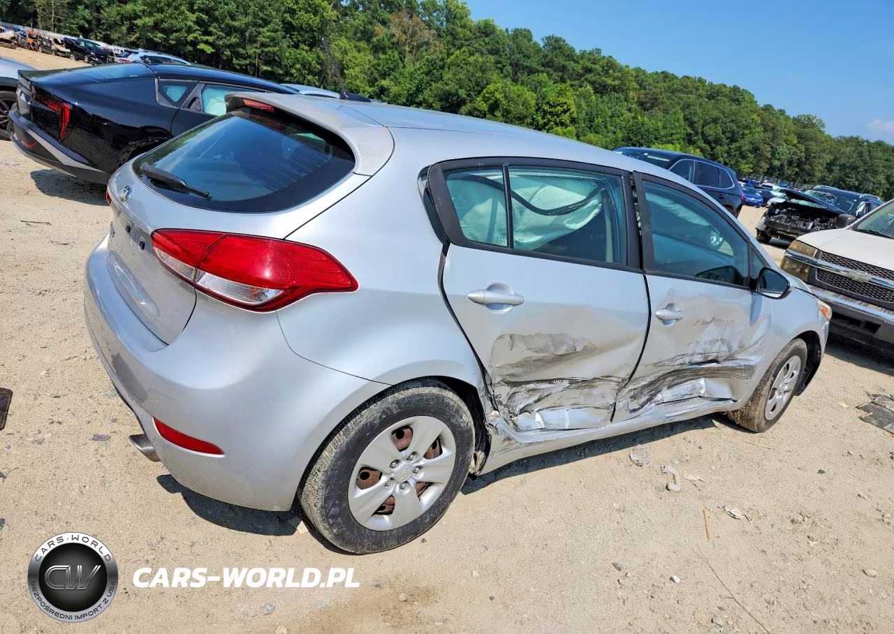 2018 Kia Forte5 Lx VIN:KNAFK5A84J5772671 - 3