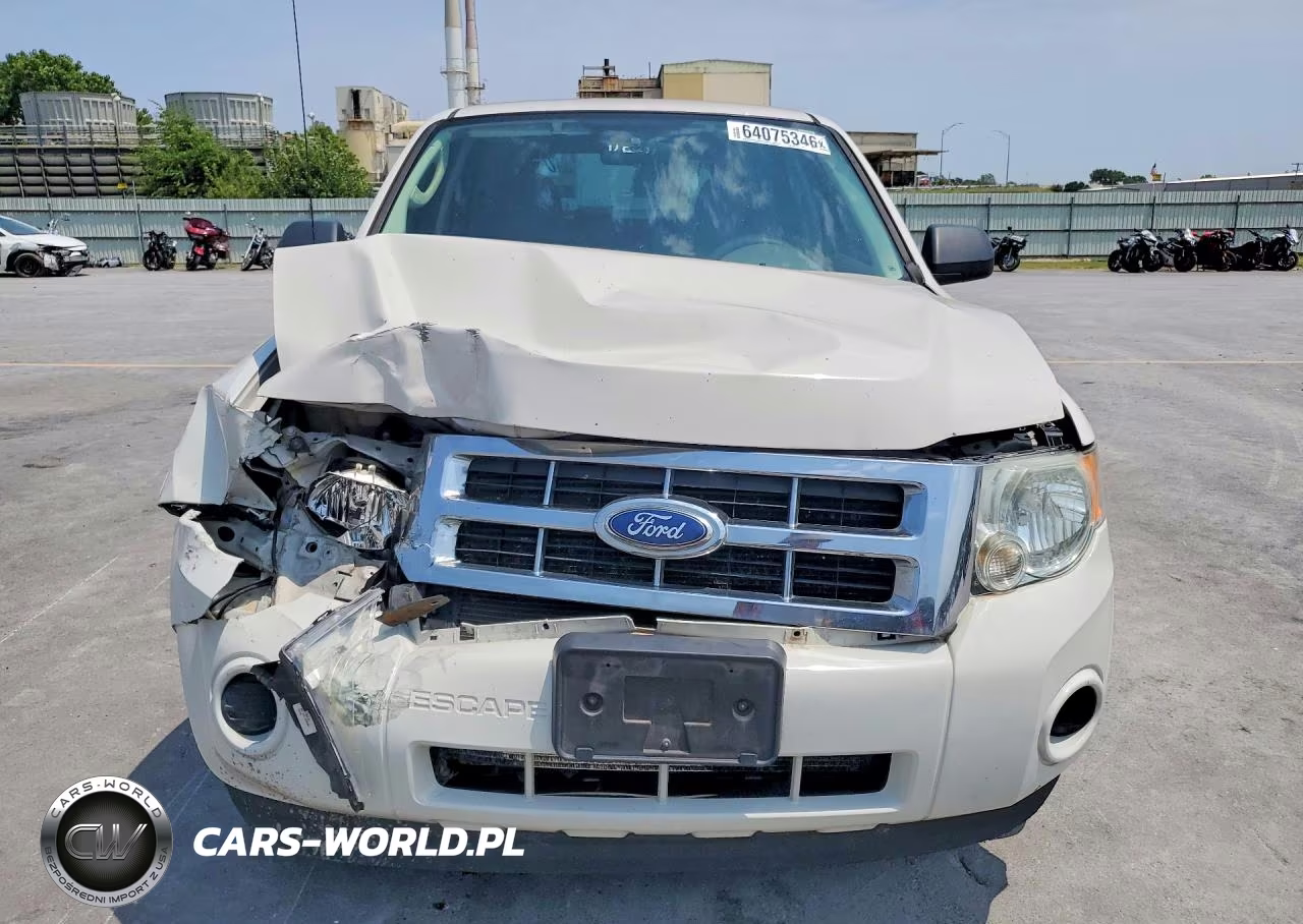 2011 Ford Escape Xls VIN:1FMCU0C70BKC64249 - 5