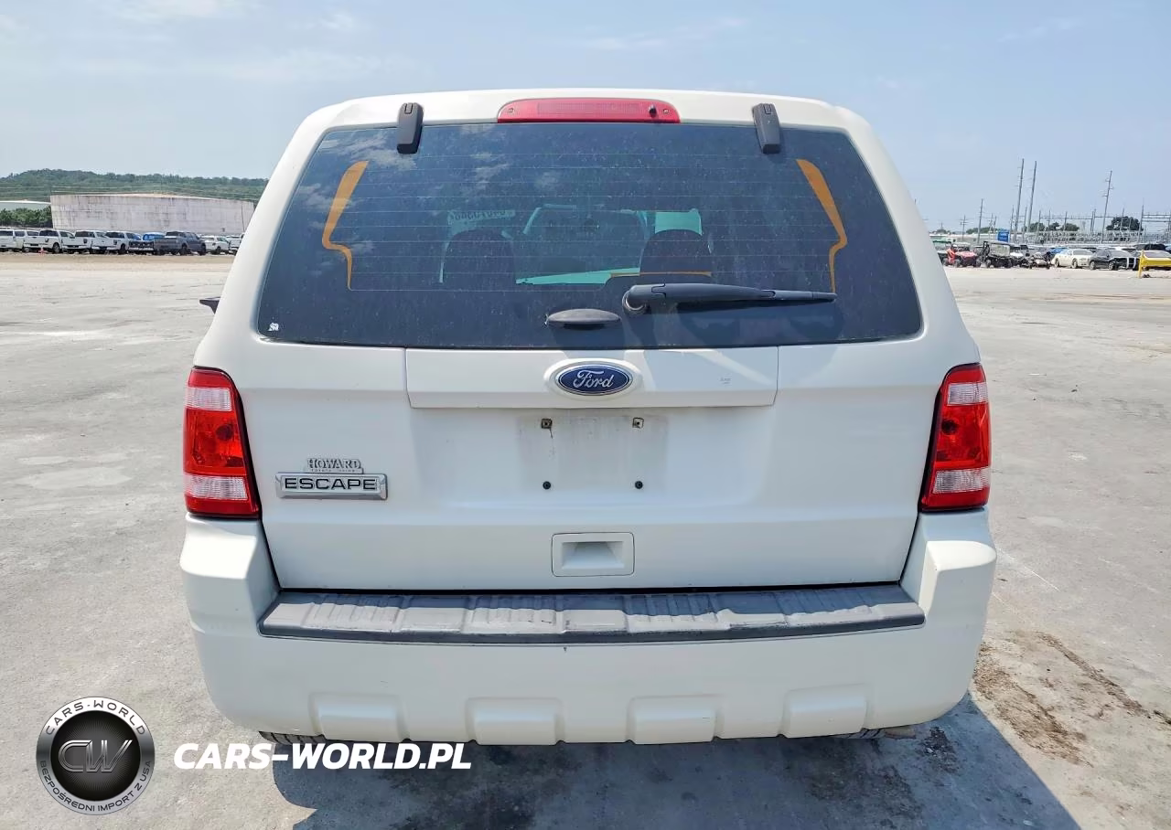 2011 Ford Escape Xls VIN:1FMCU0C70BKC64249 - 6