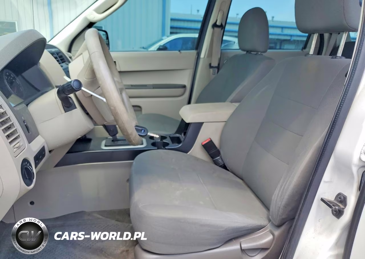 2011 Ford Escape Xls VIN:1FMCU0C70BKC64249 - 7