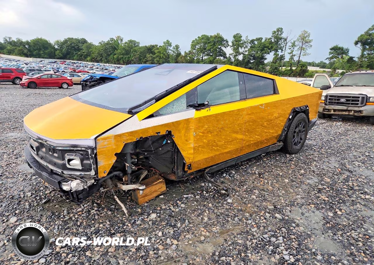 2025 Tesla Cybertruck