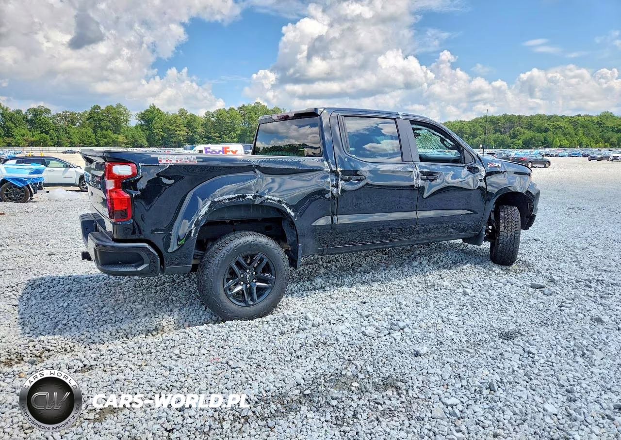 2022 Chevrolet Silverado K1500 Trail Boss Custom VIN:3GCPDCED4NG648654 - 3