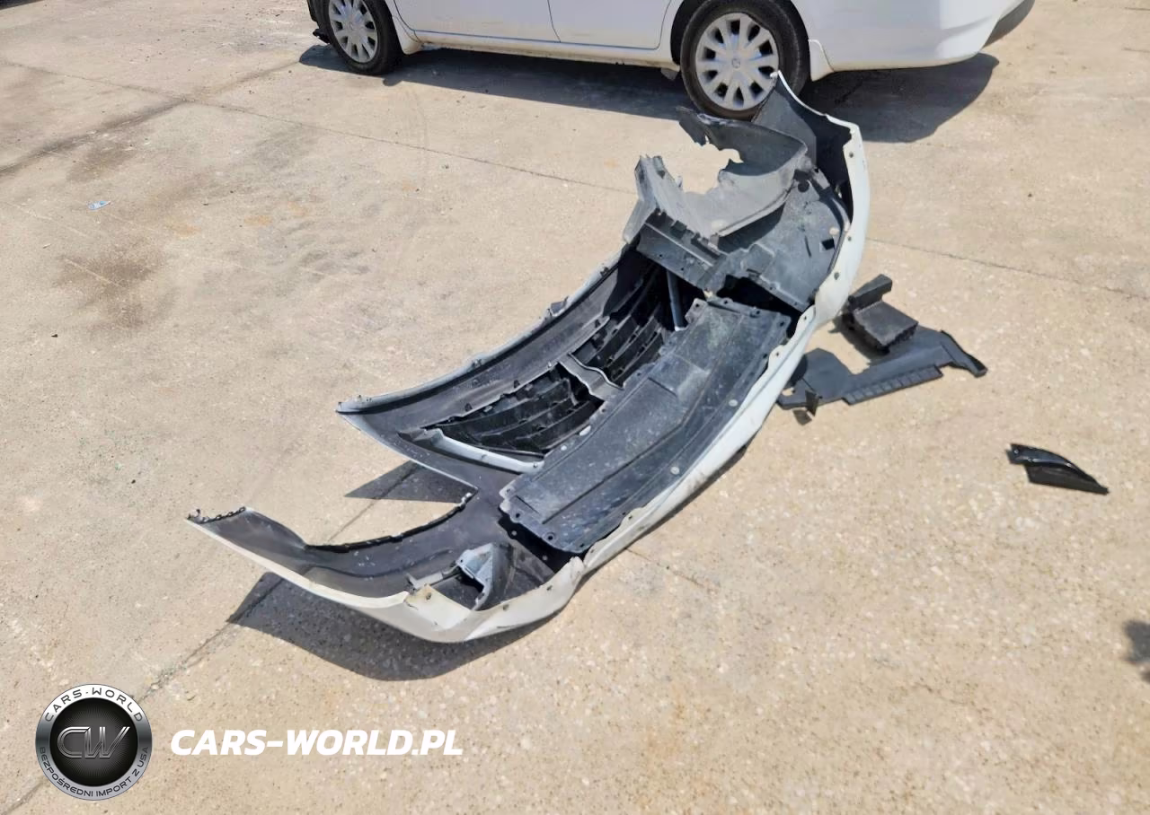 2018 Nissan Versa S Plus VIN:3N1CN7APXJL815798 - 12