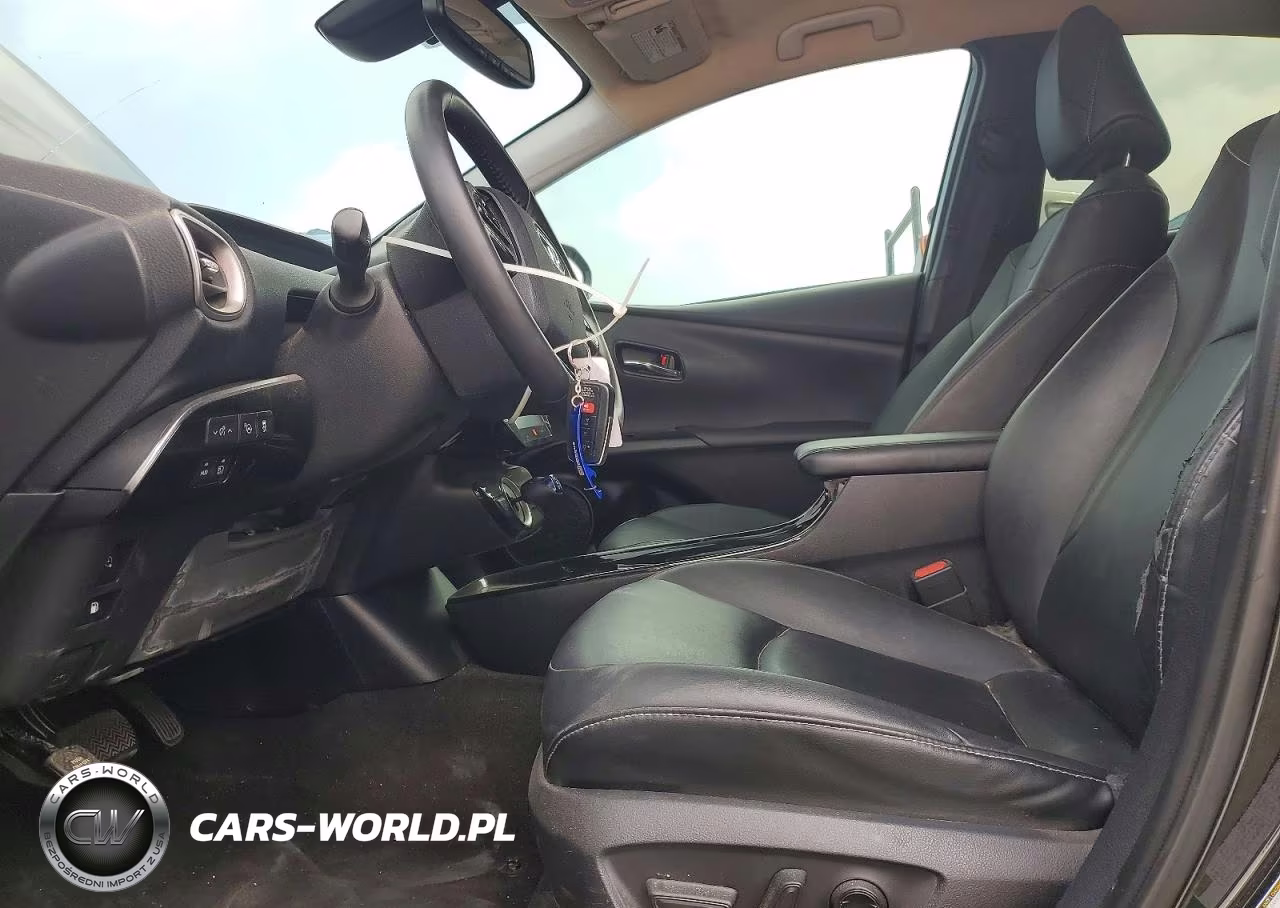 2020 Toyota Prius Prime Limited VIN:JTDKARFP5L3154639 - 7