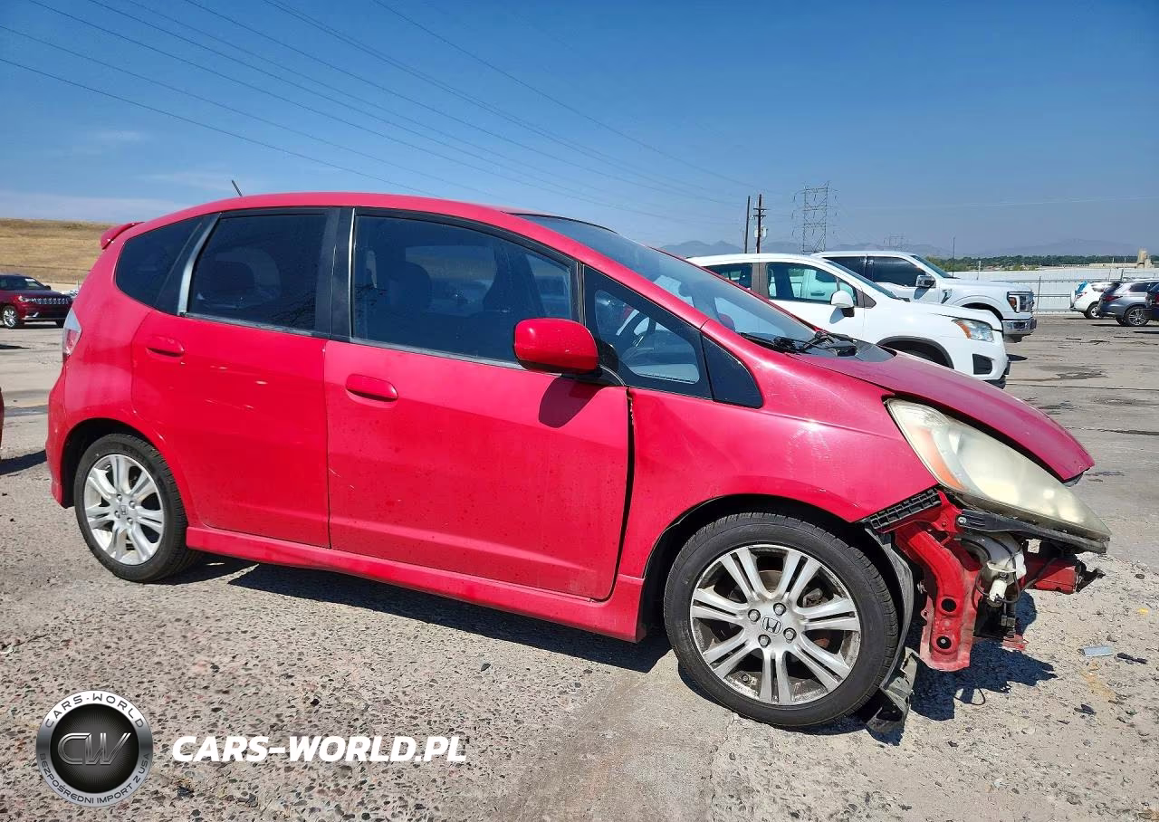 2009 Honda Fit Sport VIN:JHMGE88459S023490 - 4