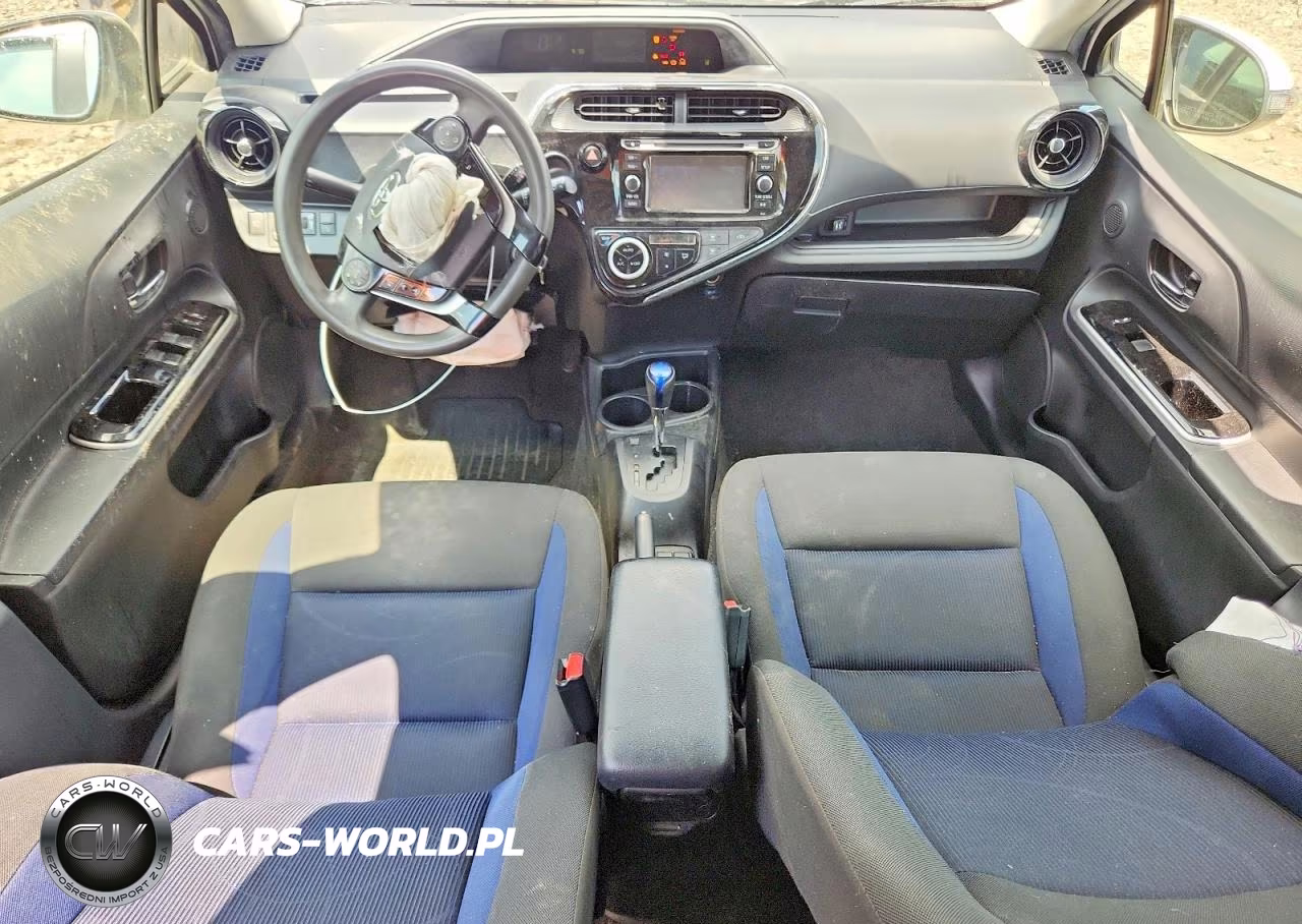 2018 Toyota Prius C Two VIN:JTDKDTB31J1599833 - 8