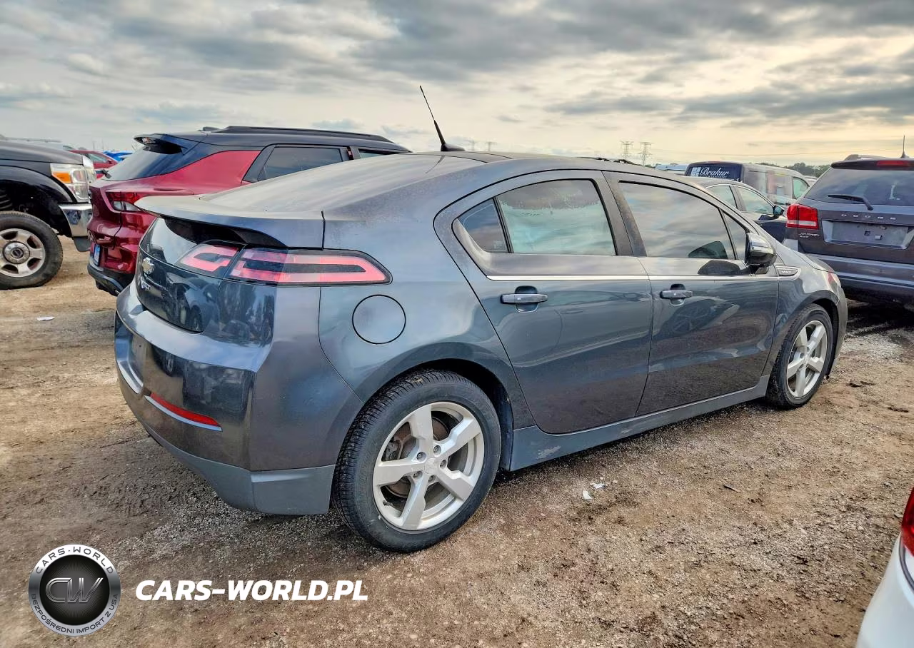 2013 Chevrolet Volt VIN:1G1RE6E45DU141144 - 3