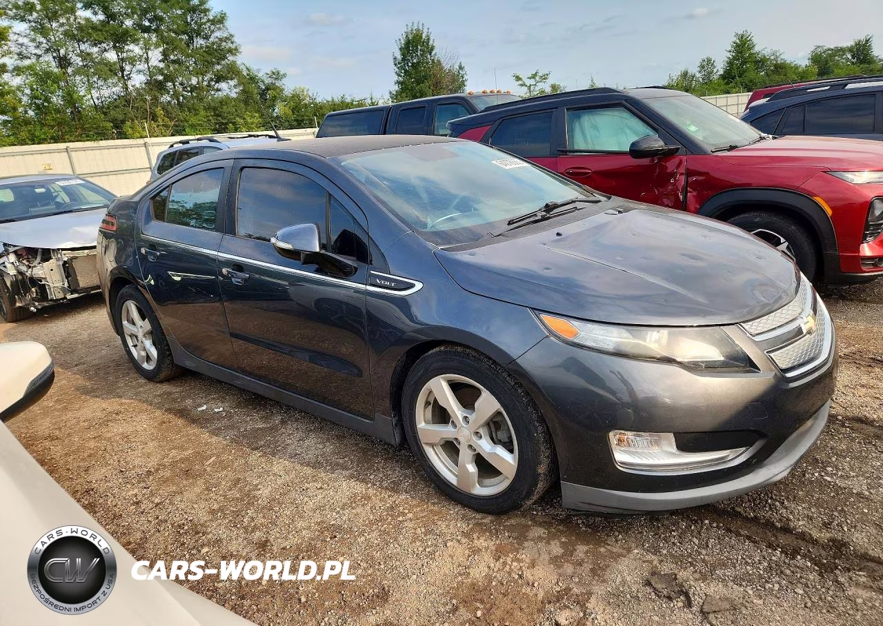 2013 Chevrolet Volt VIN:1G1RE6E45DU141144 - 4
