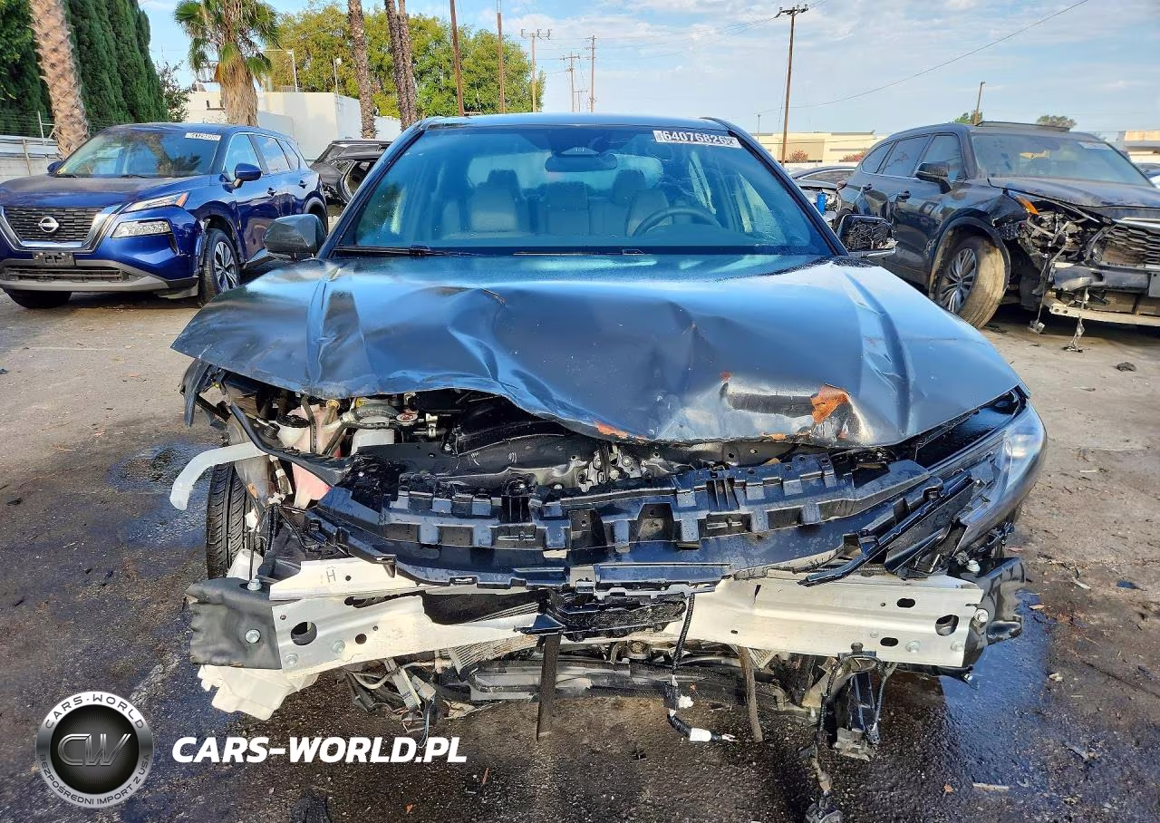 2026 Toyota Camry Se VIN:4T1DAACK9TU670771 - 5