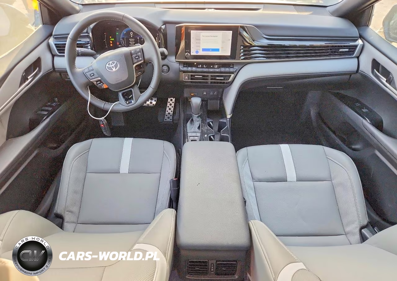 2026 Toyota Camry Se VIN:4T1DAACK9TU670771 - 8
