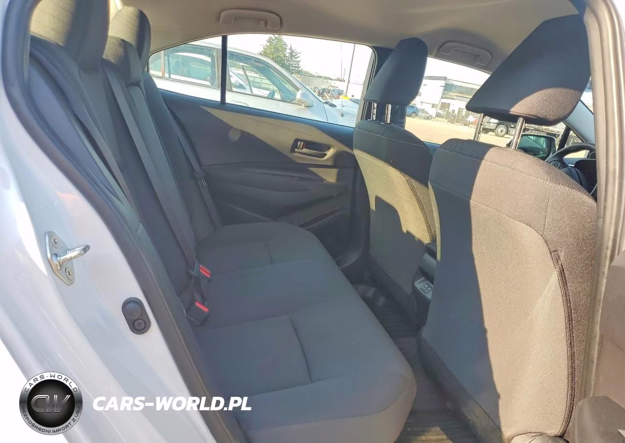 2026 Toyota Corolla Hybrid Le VIN:JTDBCMFE3T3126964 - 10