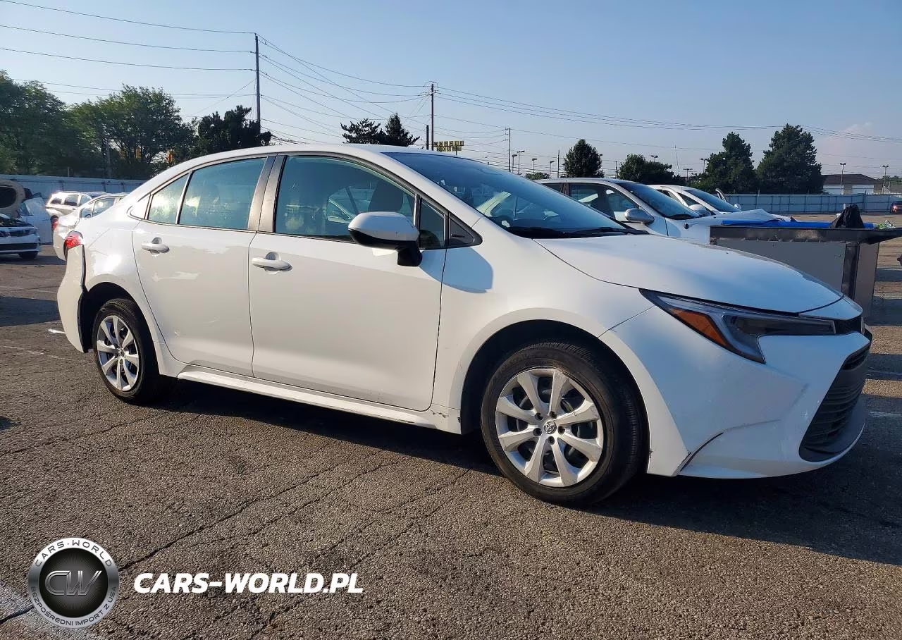 2026 Toyota Corolla Hybrid Le VIN:JTDBCMFE3T3126964 - 4