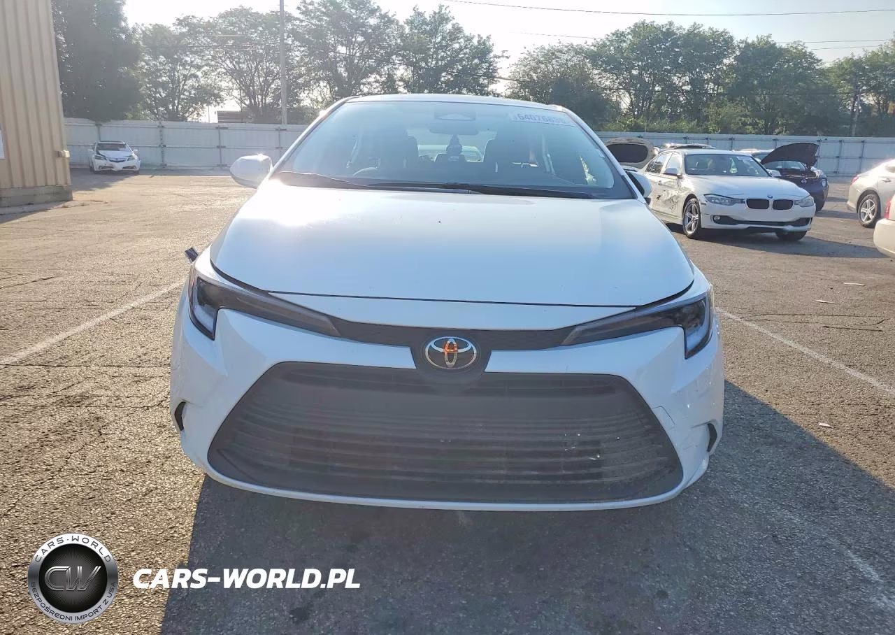 2026 Toyota Corolla Hybrid Le VIN:JTDBCMFE3T3126964 - 5