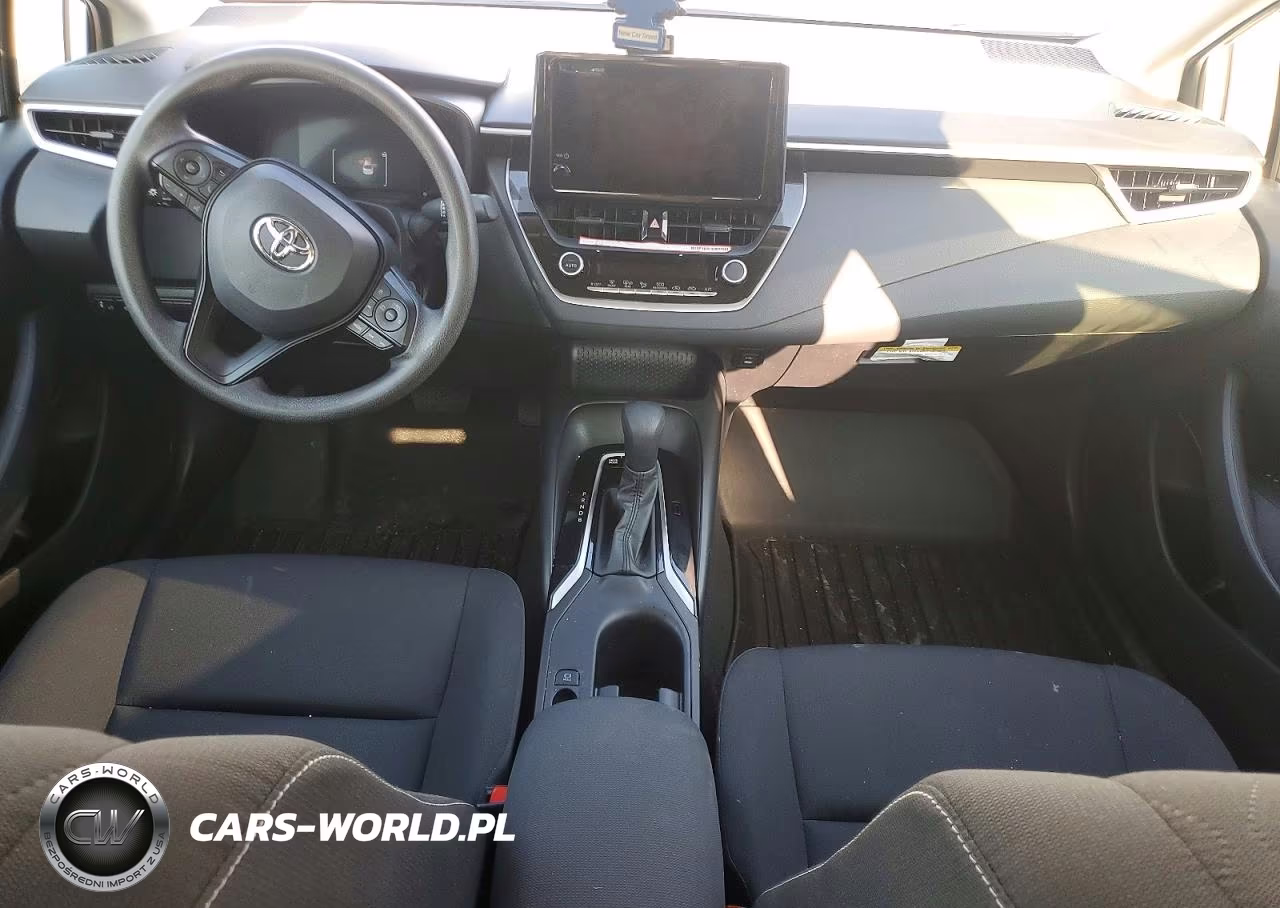 2026 Toyota Corolla Hybrid Le VIN:JTDBCMFE3T3126964 - 8