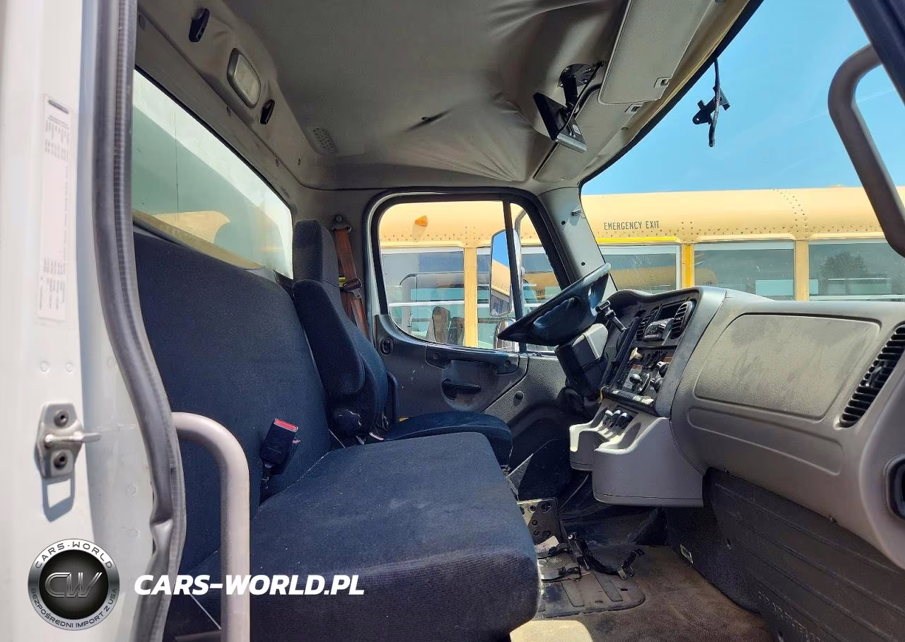 2017 Freightliner Busibess Class M2 Box Truck VIN:1FVACWDUXHHJD5642 - 10
