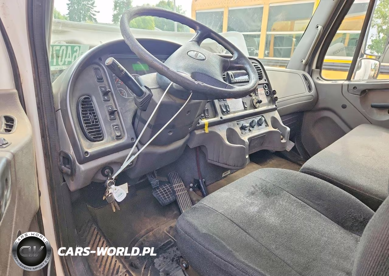 2017 Freightliner Busibess Class M2 Box Truck VIN:1FVACWDUXHHJD5642 - 8